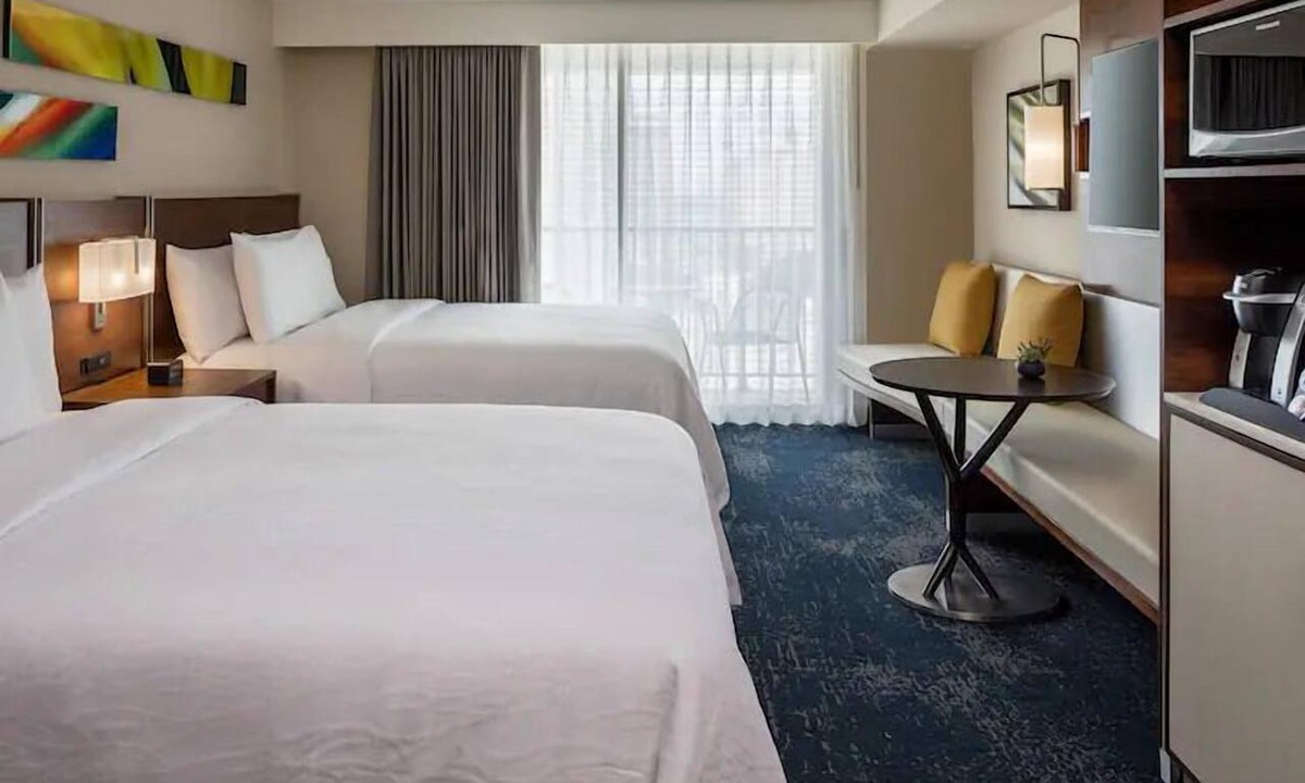 Waikiki Hotel | 2 Double Beds Room, Hilton Garden Inn, Walk to Waikiki Beach, Rooftop Pool