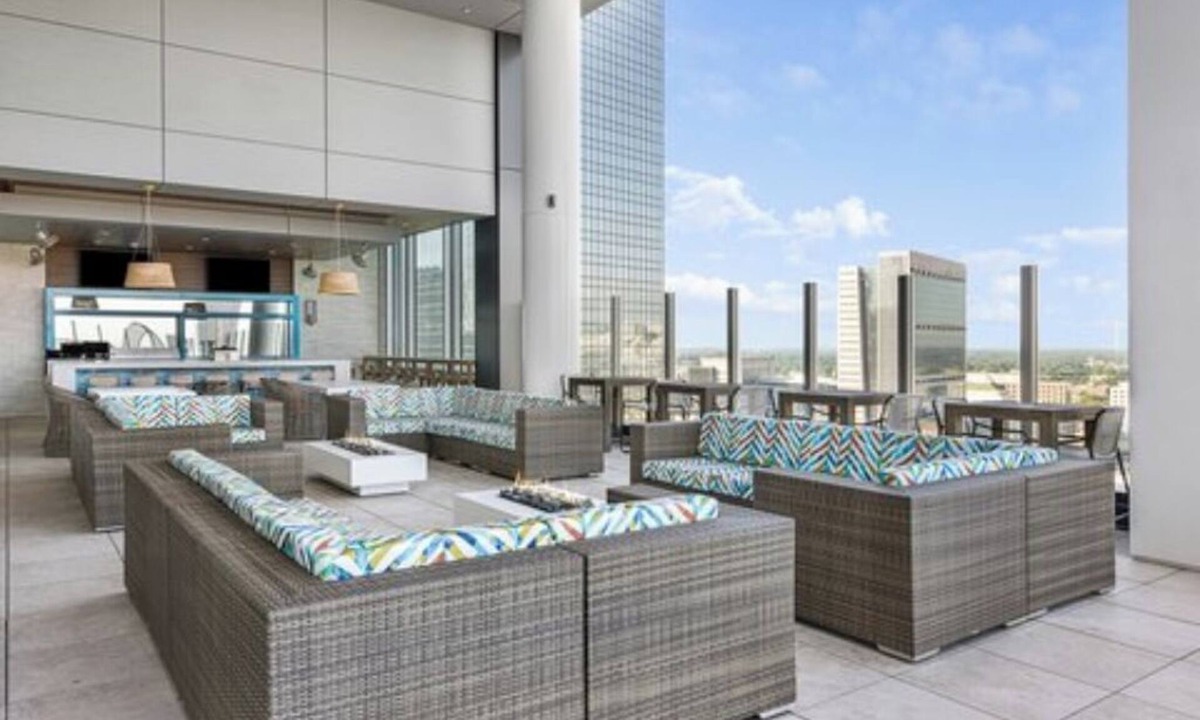 Downtown Atlanta Condo | 3 Bedroom Presidential Condo in Centennial Park, Margaritaville, Atlanta!