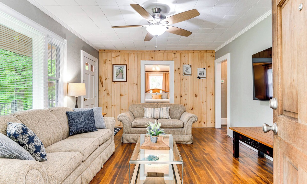 Forest City House | 3 Mi to Dtwn! Forest City Haven w/Furnished Patio
