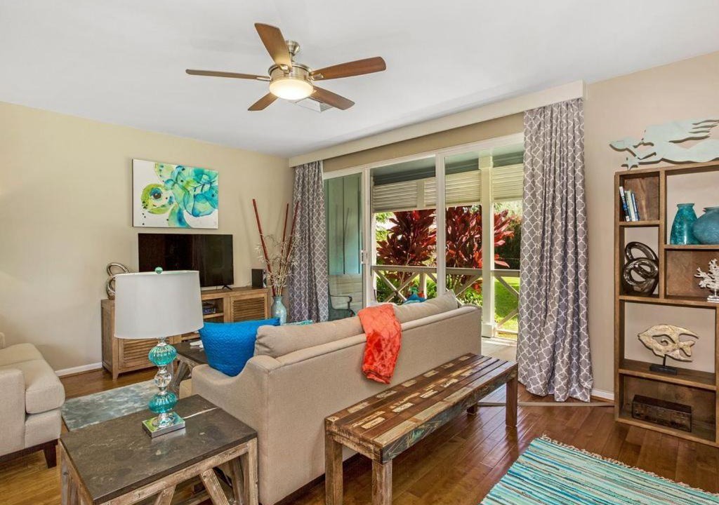 Princeville House | 3BR Nihilani Condo with AC, Pool & Close to Shops 8C