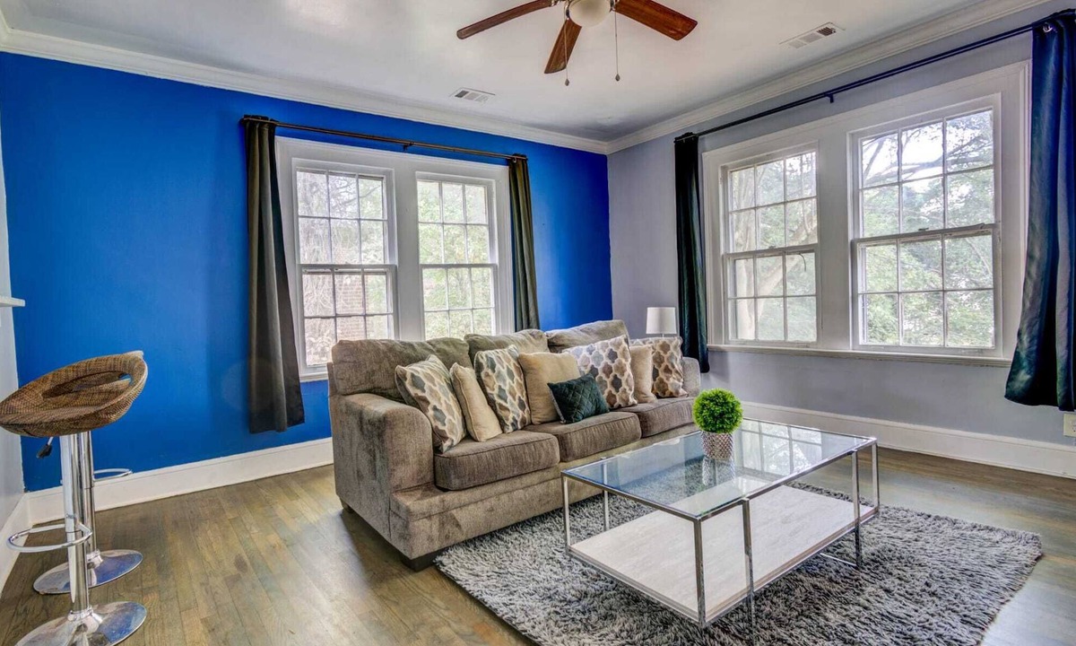 Decatur Apartment | Apt D - Modern Heart of Decatur King Comfort TV Wi-Fi Sleeps 4