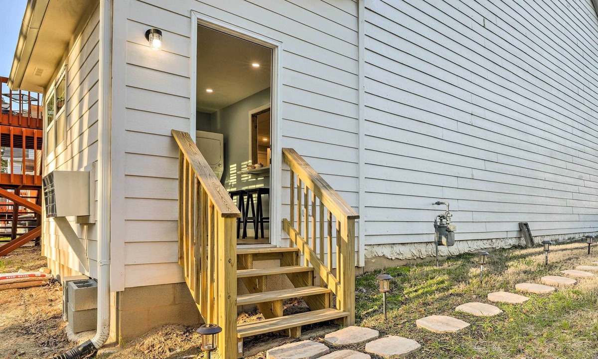 Lawrenceville Apartment | Atlanta Area Studio ~ 3 Mi to Gas South Arena!