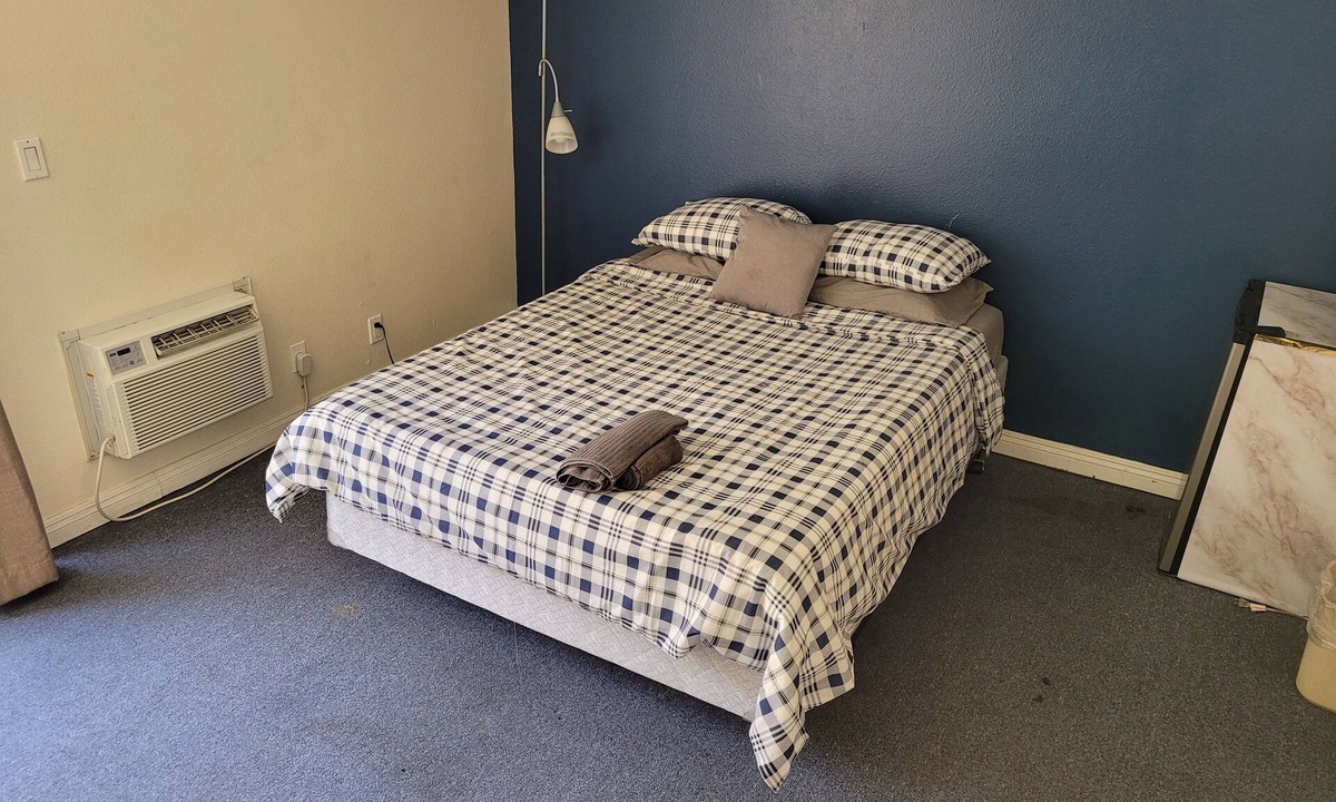 Beverly Hills Hotel | (B06) Relaxing Studio in Prime Location