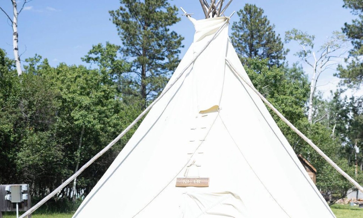 Saddlestring House | Bear Tipi, Rustic "Bear" Tipi by Bighorn Mountains
