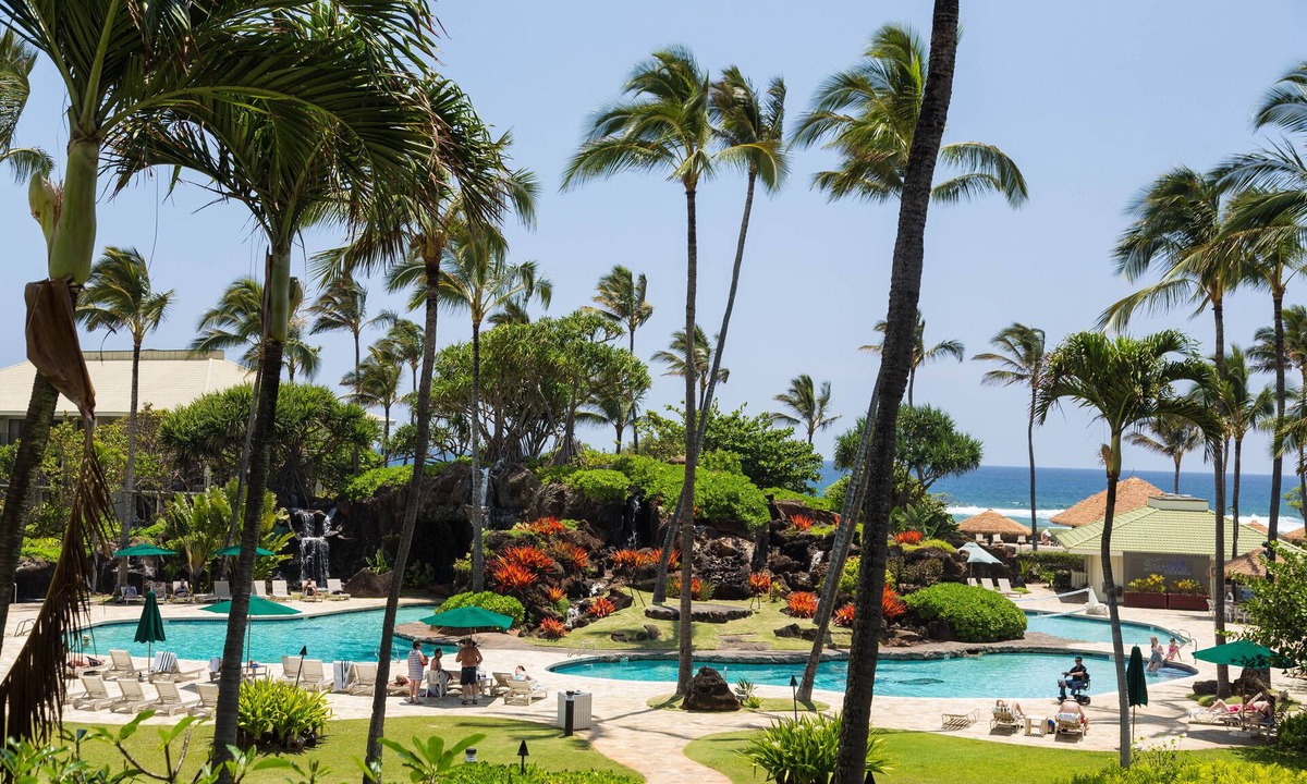 Hanamaulu Apartment | Best Deal Luxury Resort in Town Sleep 4 romantic, fun and relaxed