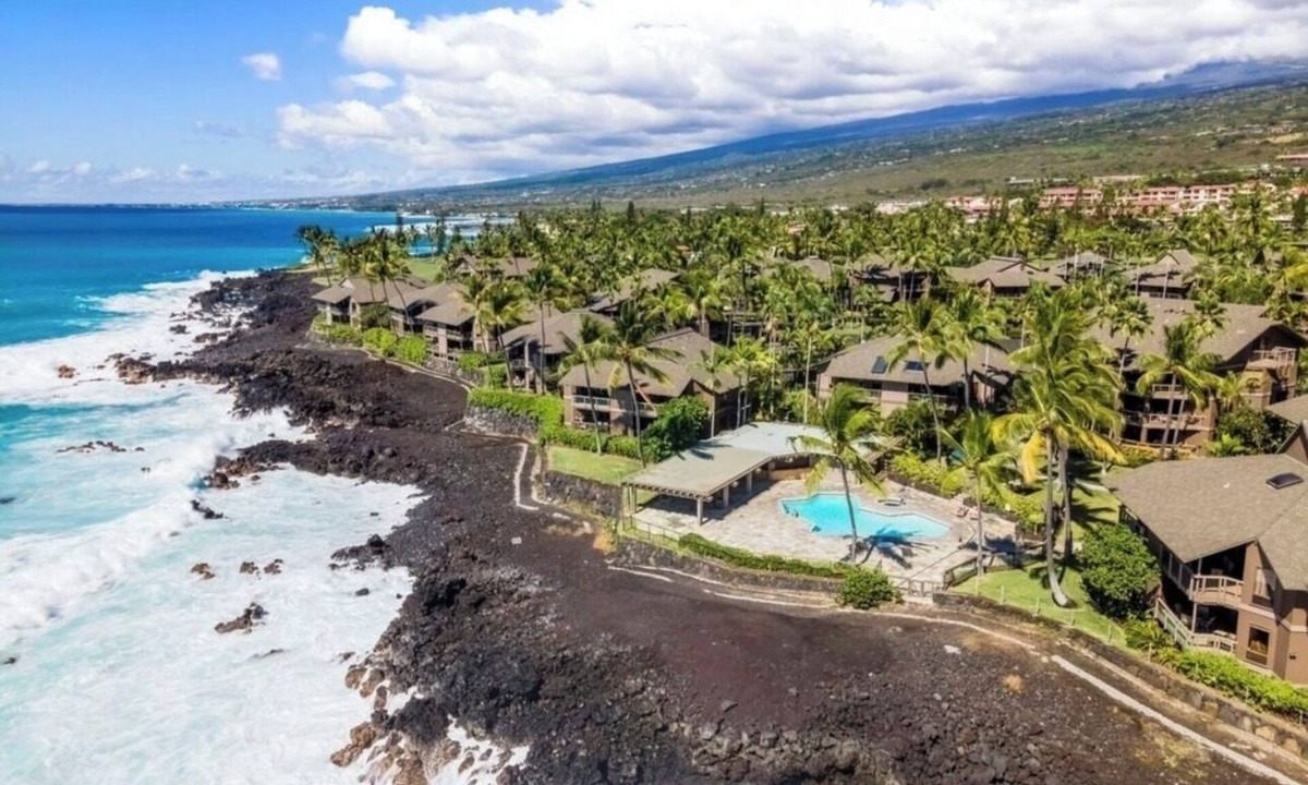 Kahaluu-Keauhou Resort | Brand NEW 2-bed LUXURY Ocean View + Resort + Pools + Golf + AC in tranquil Kona