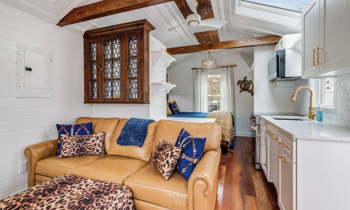 Bay Vista Cottage | Charming Tiny Home in Rehoboth Beach with a Water View
