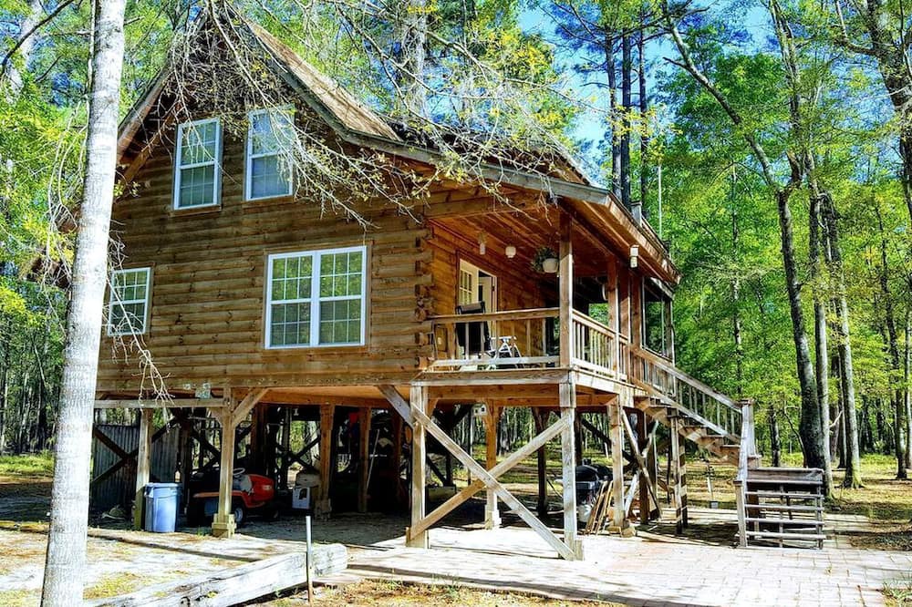 Claxton Cabin | Claxton's Riverfront Family Fun: Cabin Adventures Await