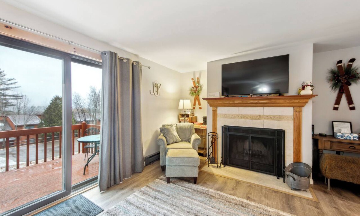 North Creek House | Covered Heated Pool + Foosball + Billiards | Gore Mtn Nearby | Tannery