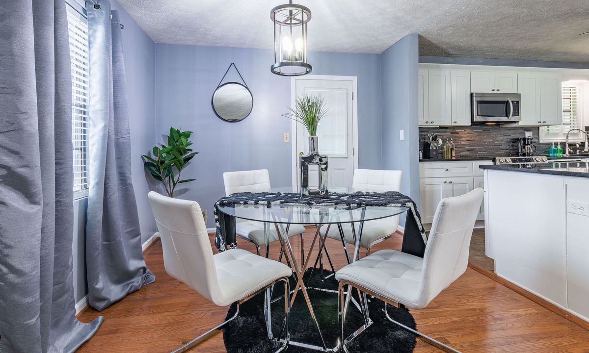 Powder Springs House | Cozy 4 Bedroom W/ 6 Beds!