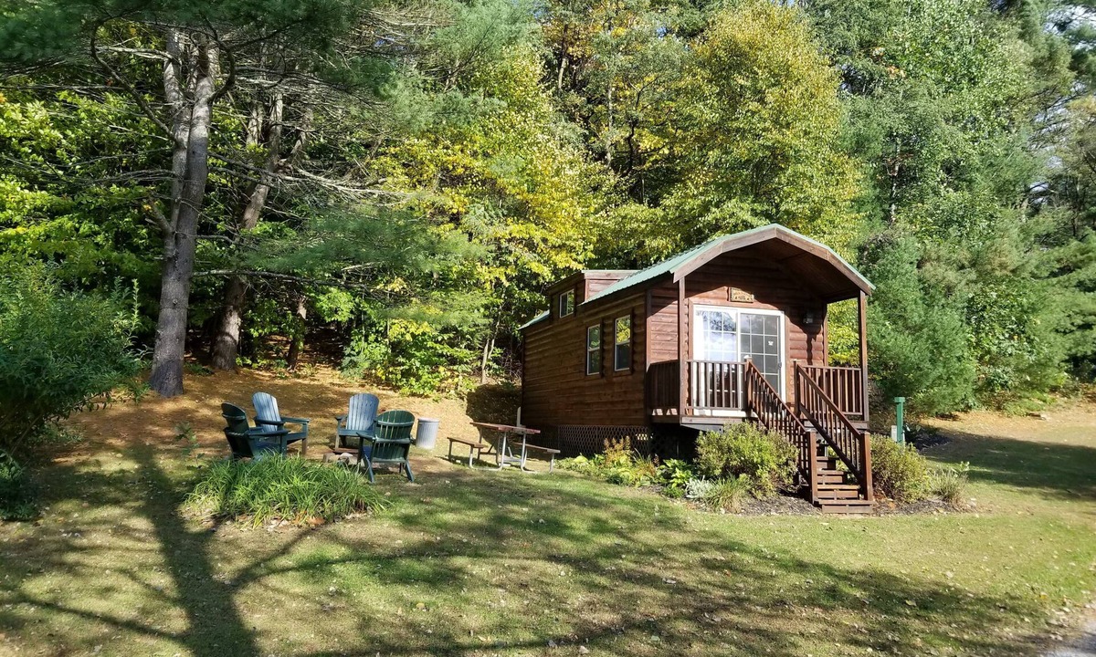 Corinth Cabin | Cozy Cabin just outside Saratoga Springs, NY