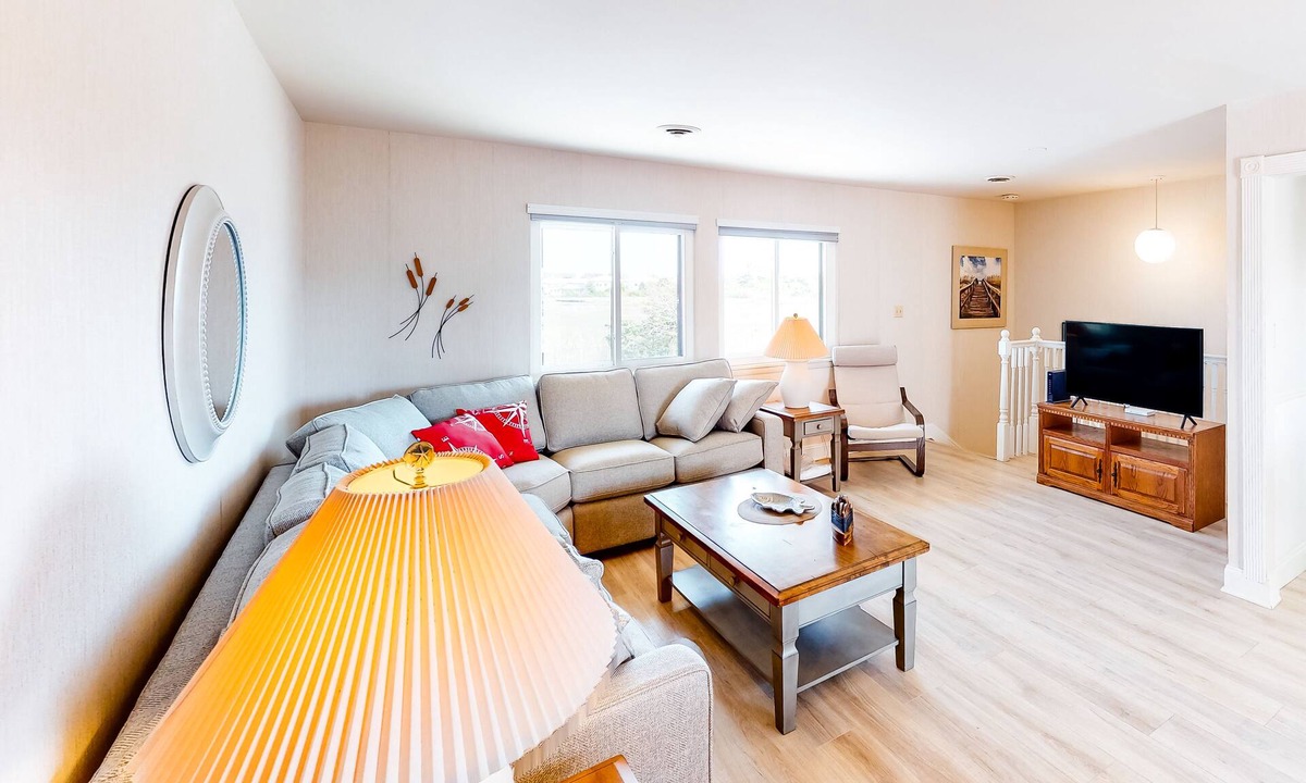 North Ocean City Condo | Cozy canal-side condo with pool, bay views, central AC, & deck - walk to beach