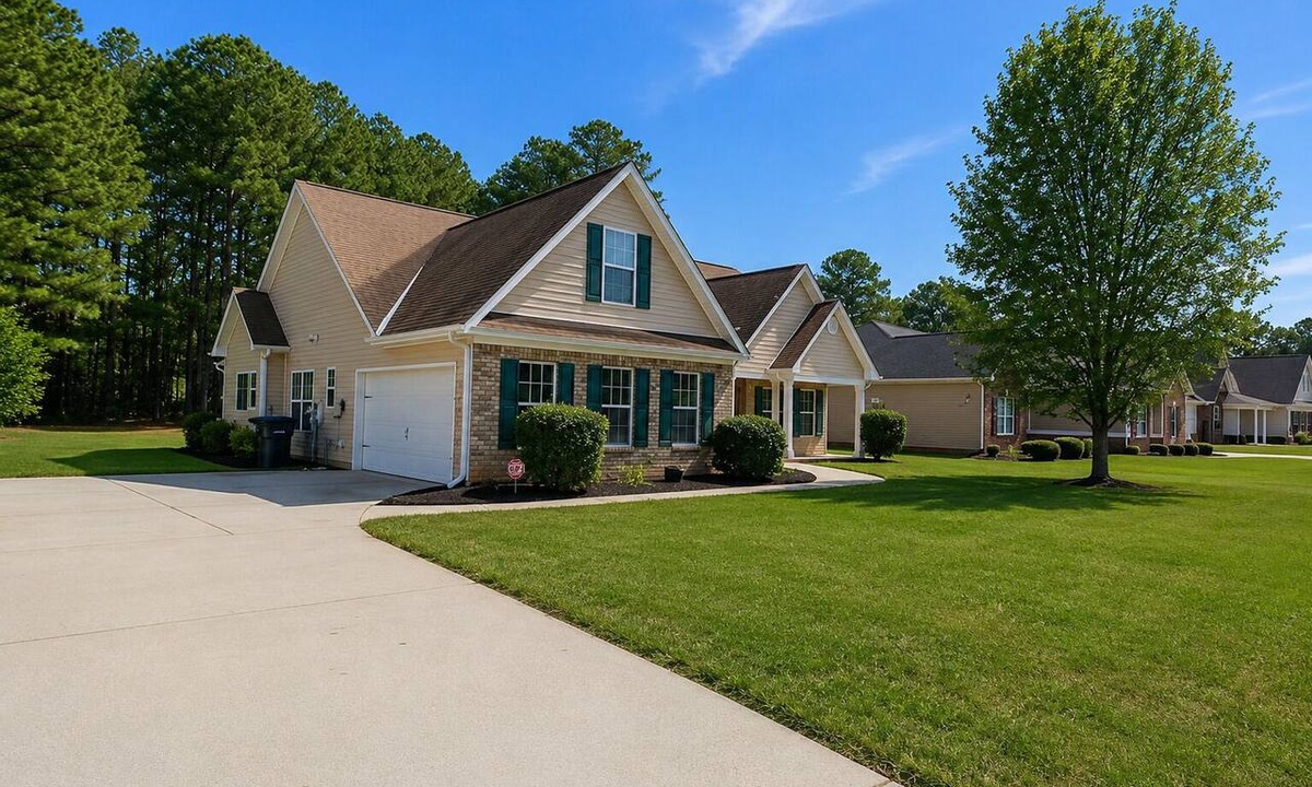 Loganville House | Cozy Retreat Near Atlanta Sleeps 10