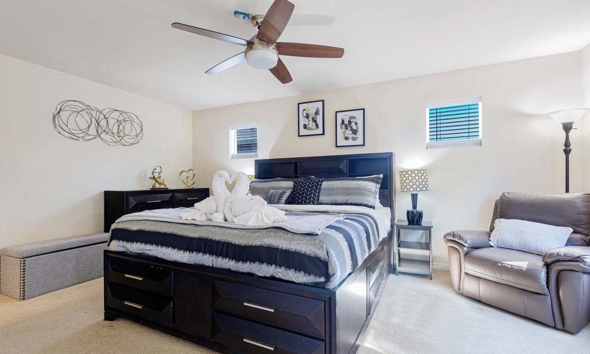 Paine Field-Lake Stickney House | DREAMZ VILLA: Spacious and cozy House