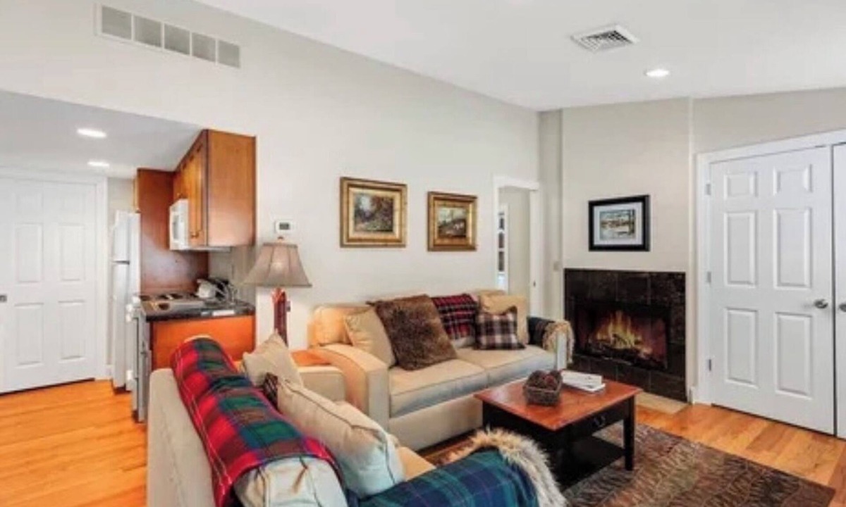 Lake George House | Elevate your Escape