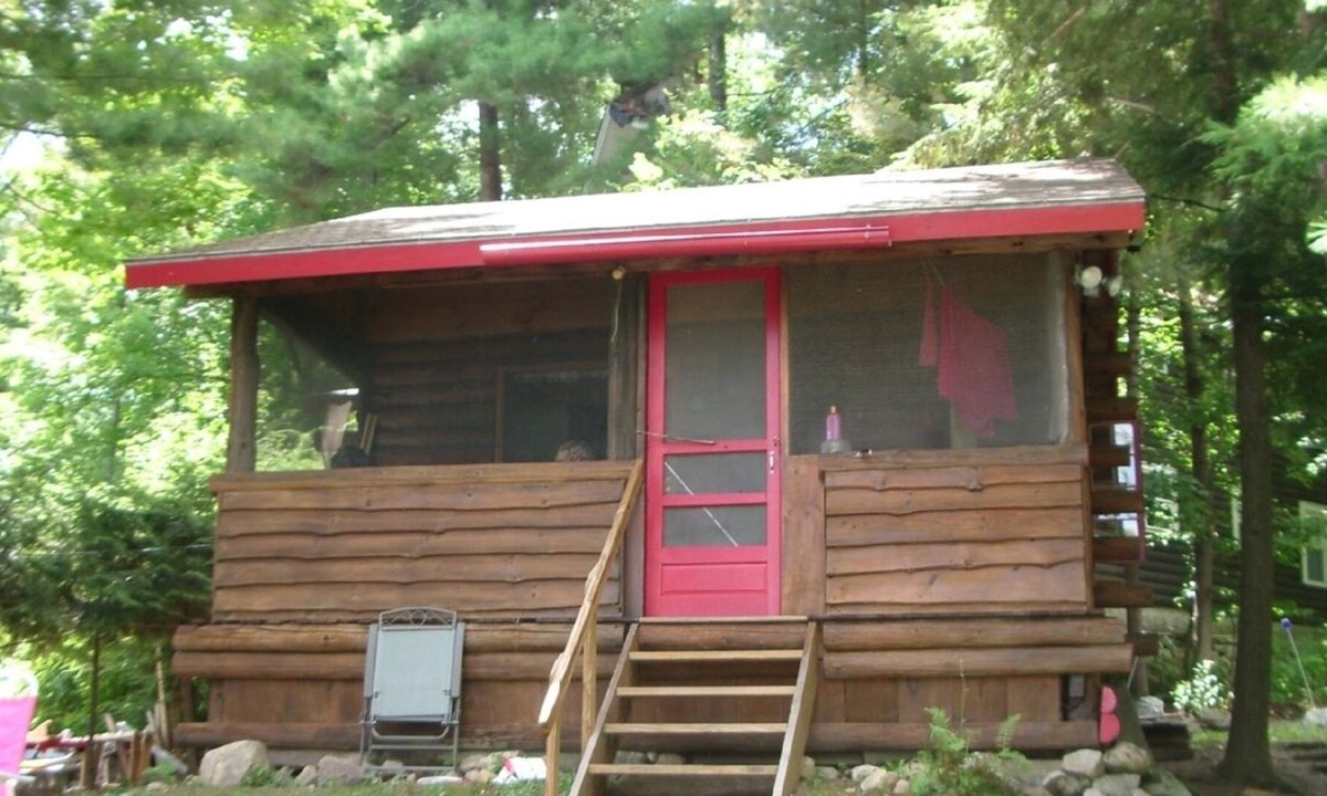 Silver Bay Cabin | Enjoy a charming 1939 Log Cabin on gorgeous Lake George .