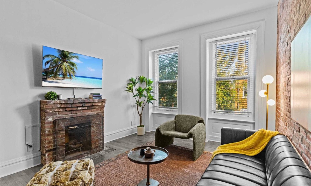 Soulard House | Family Soulard Gem - Mins to Zoo, Arch & Downtown!