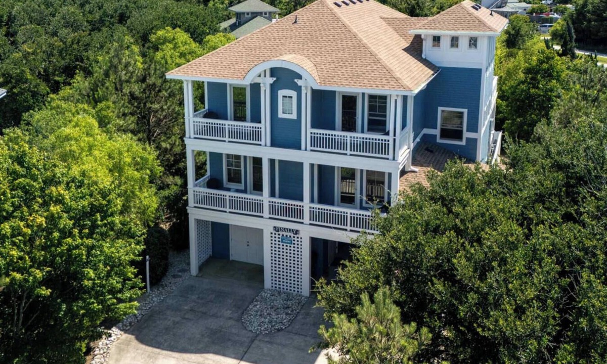 Ocean Hill House | FINALLY: Oceanside, Private Pool, Hot Tub, Close to shops and restaurants