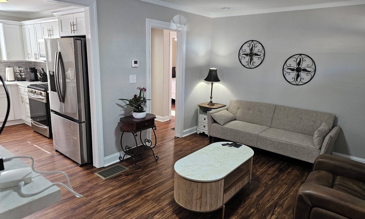 East Side House | Furnished Atlanta Home Near Airport & Hospitals - Car Available