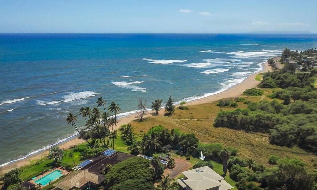 Kekaha House | Gorgeous 3br Kekaha Beachfront Home for 6!