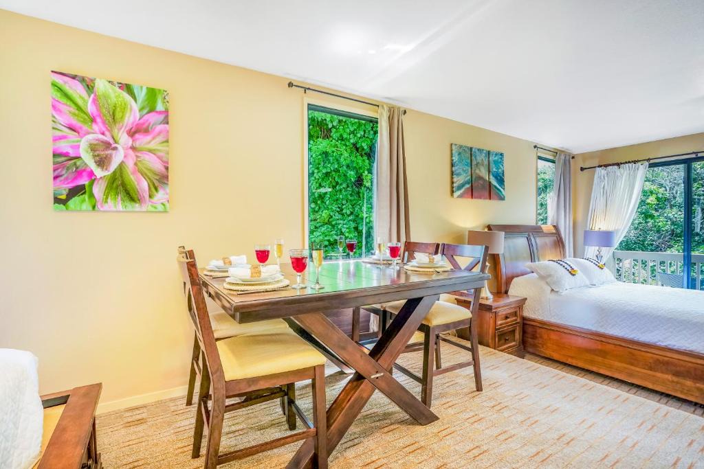 Hale Moi | Princeville