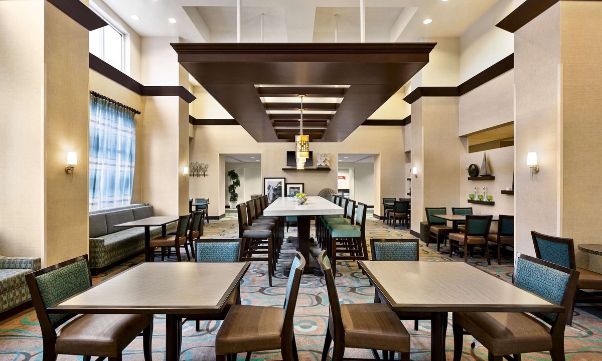 East Point Hotel | Hampton Inn & Suites Atlanta Airport West/Camp Creek Pkwy