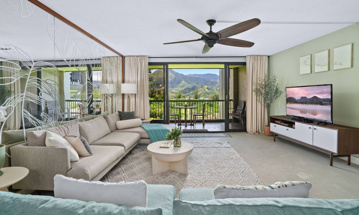 Princeville Condo | Hanalei Bay Resort 52012 - Newly updated, Bay views, Private walk to beach & AC!