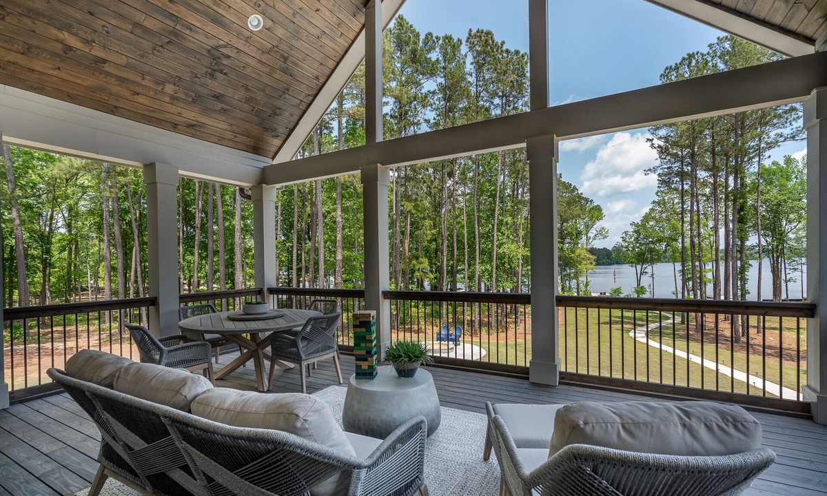 Eatonton House | Harmony Bay Breathtaking Lake View with pool