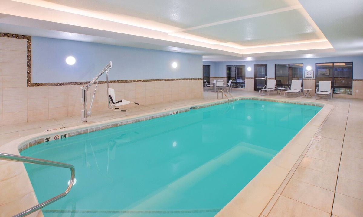 Benton Harbor Condo | Hearing-Accessible King Suite w/Free Breakfast