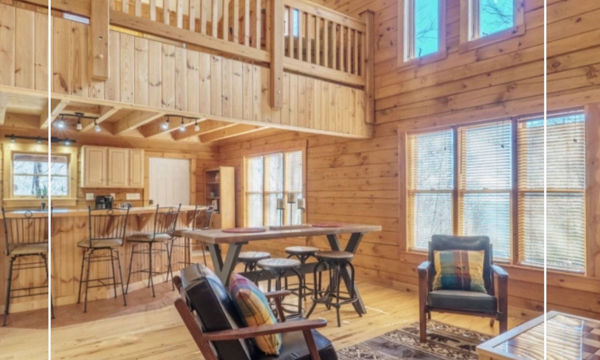 Frank Cabin | Hidden Gem a Spacious 4-Bedroom Cabin for Groups