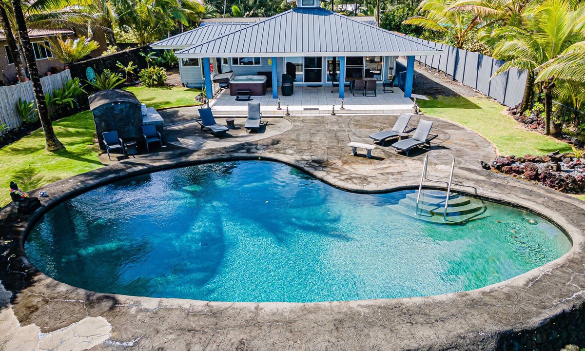 Keaau House | Hilo Shangrila - Oceanfront, Pool and Hot Tub Private Vacation Rental