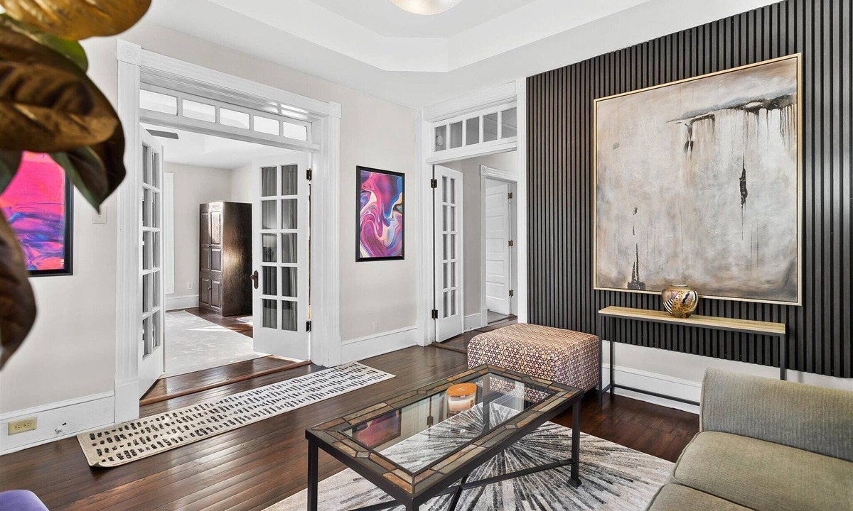 West End House | Historic 3BR Craftsman W/Hot Tub near Mercedes Benz, Downtown, Airport
