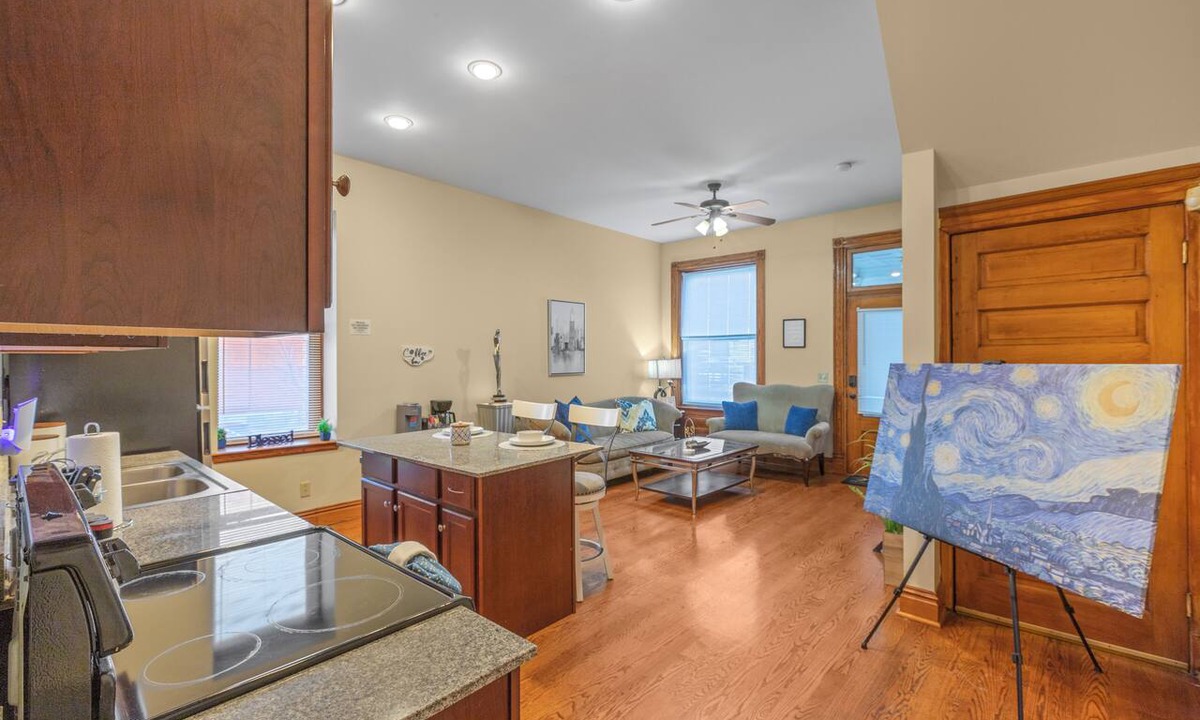 Shaw Apartment | Historic Shaw Escape by MISSOURI BOTANICAL GARDEN, ZOO, Forest Park, The GROVE
