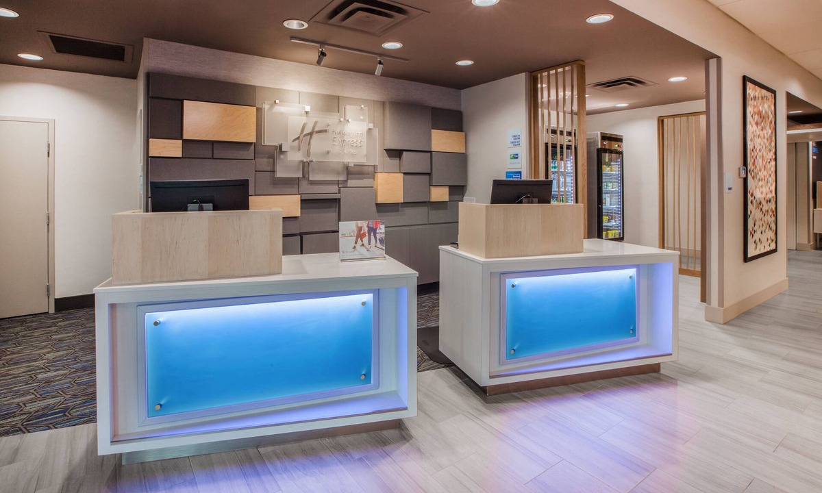 Texas City Hotel | Holiday Inn Express Hotel & Suites Texas City by IHG