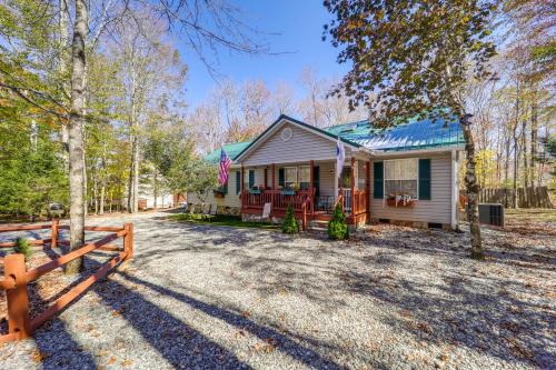 Charter Hills House | Home w/Game Room, Fenced Yard, 8-Person Jacuzzi
