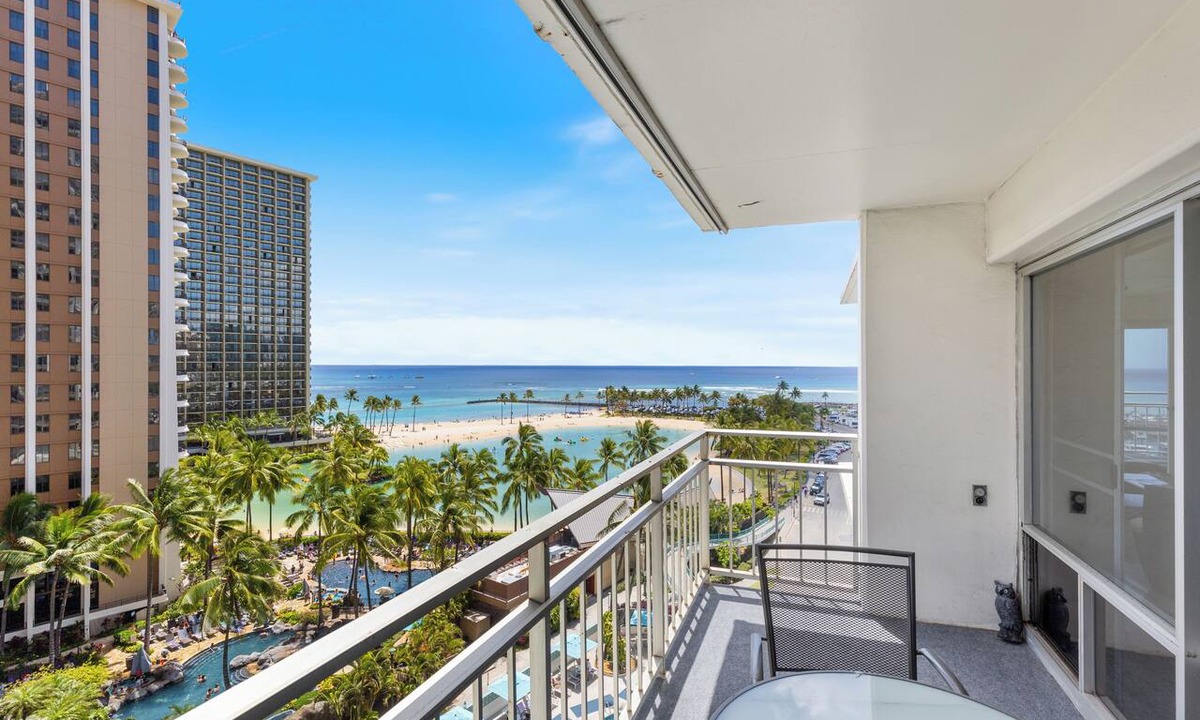 Waikiki Apartment | Ilikai Hotel Condo with Ocean, Lagoon & Fireworks Views