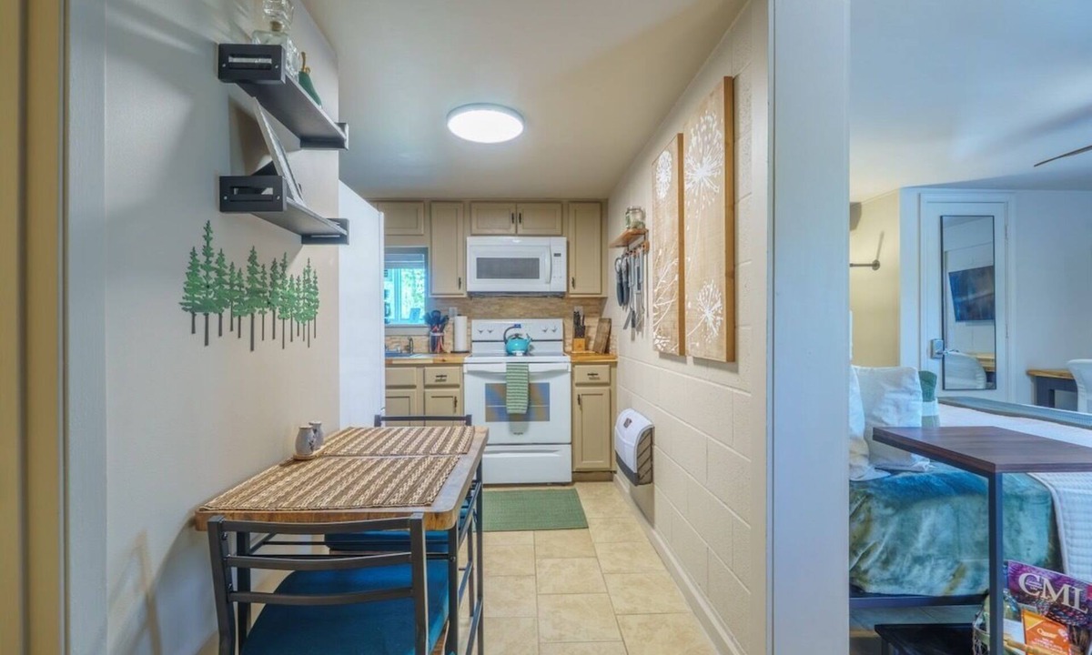 Frank Cottage | Inn a Nutshell at Linville!