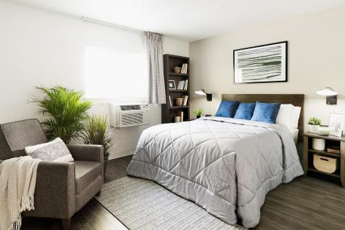 Sandy Springs Hotel | InTown Suites Extended Stay Atlanta GA - Sandy Springs