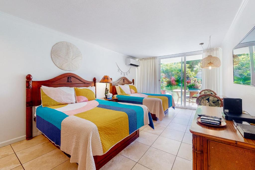 Wailua Hotel | Islander on the Beach 170
