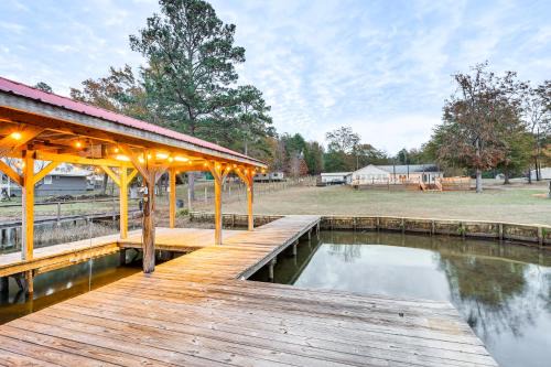 Milledgeville House | Lake Sinclair: Since Day 1 Family Lake House