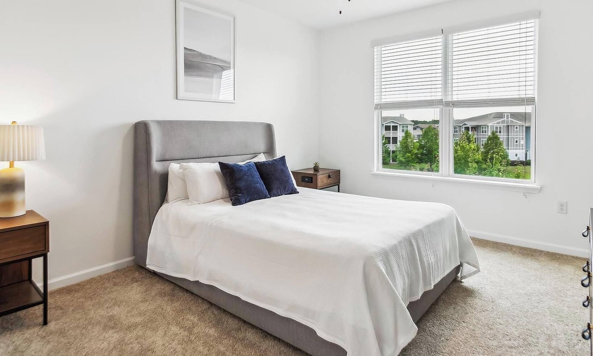 Eden Apartment | Landing | Chic 1BD, Yoga Studio, Clubhouse