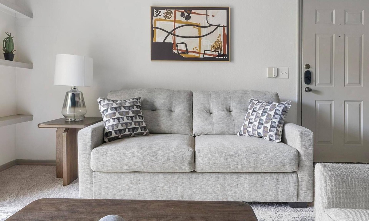 Gainesville Apartment | Landing | Modern 2BD, Tennis Court, Gym