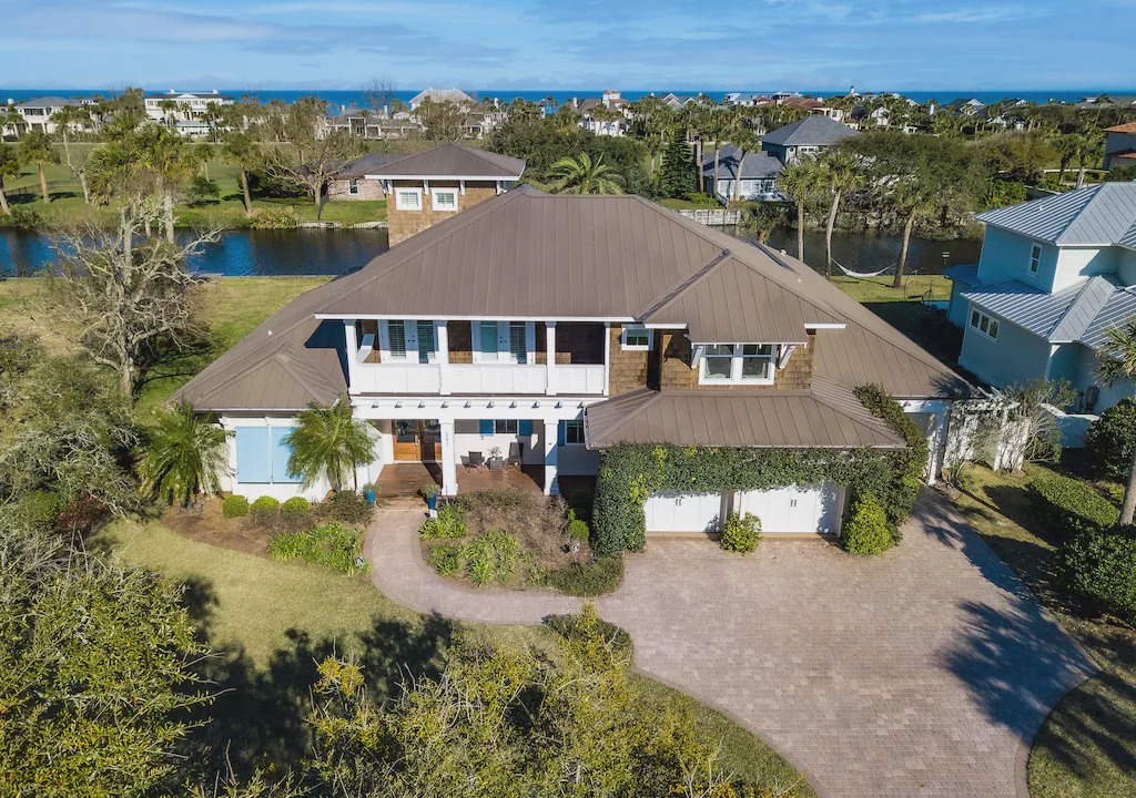 Ponte Vedra Beach House | Last minute summer specials! Walk to the beach! Light and bright vacation home!