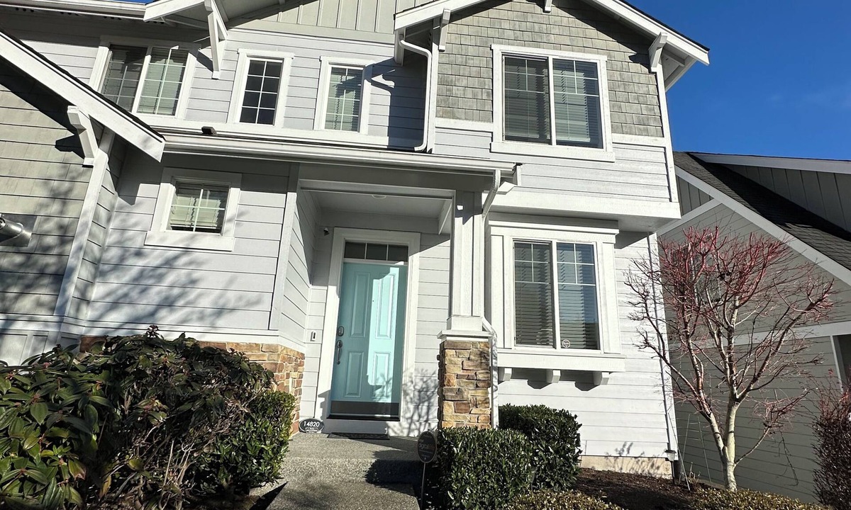 Mill Creek House | Live in the heart of Mill Creek Town Center!