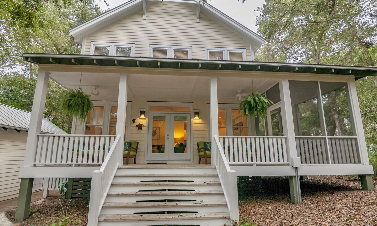 Bald Head Island Cottage | Live oak views from this 3 bedroom cottage; 2 golf carts and peaceful screened in porch