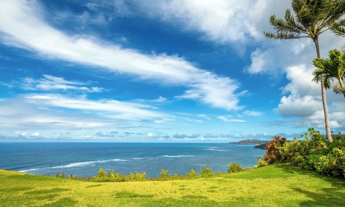 Princeville Condo | Lovely ground floor with oceanfront views, king bed, pool & more