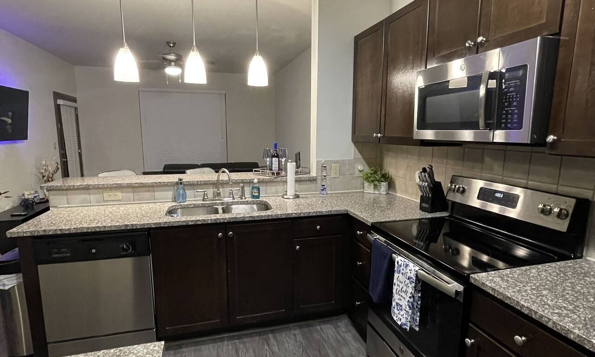 Westside Condo | ✨Lucky’s Ocean Blue Condo✨