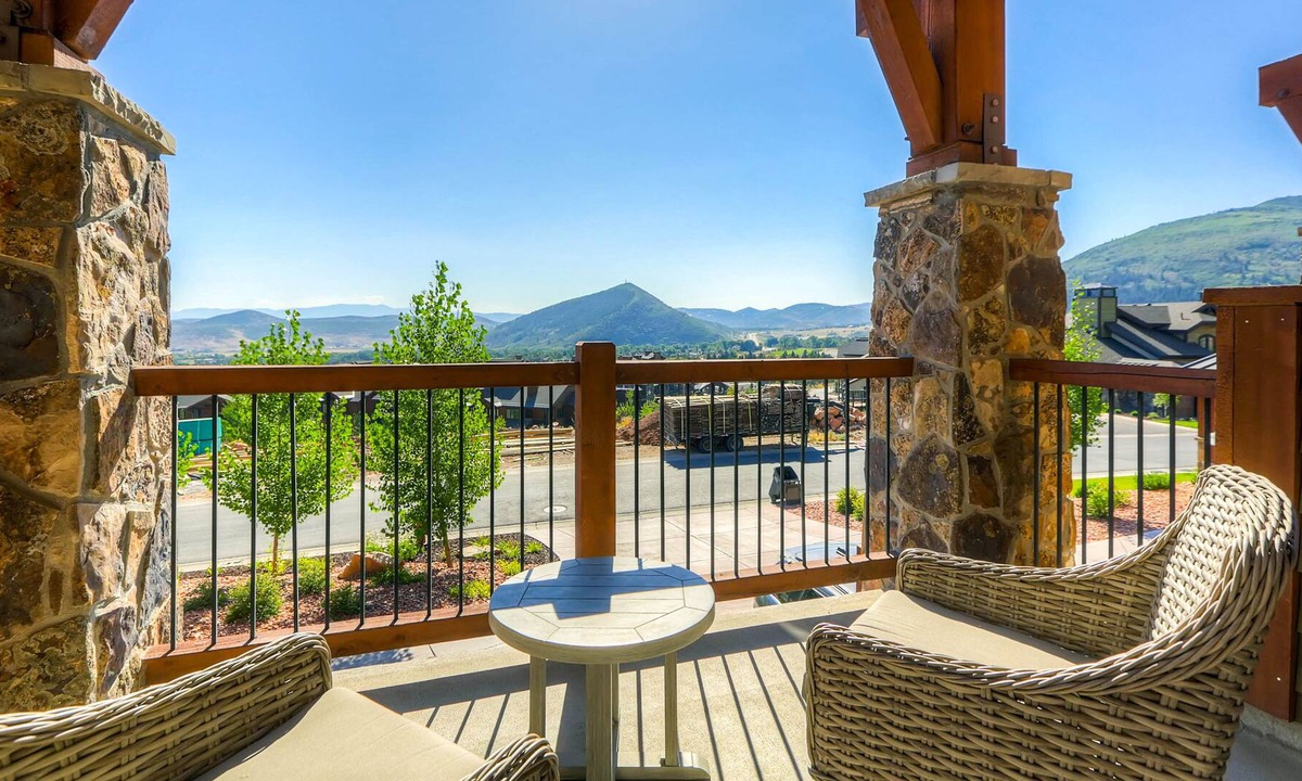 Park City House | Luxury Canyons townhome w/ private hot tub & amazing mountain view!