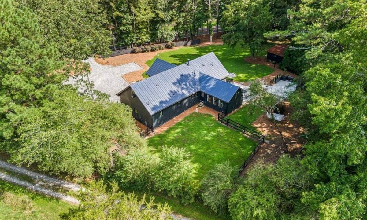 Tate House | Milton/Alpharetta 5BR Home 5-bds/up to 12 guests - House & Event Venue