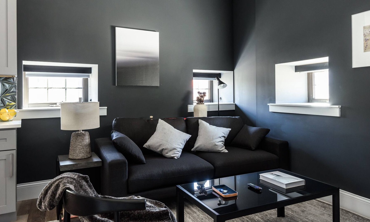 Near Southside Apartment | Mins to Downtown, Ballpark, Arch | Free Parking + W&D | Zencity at Bordeaux